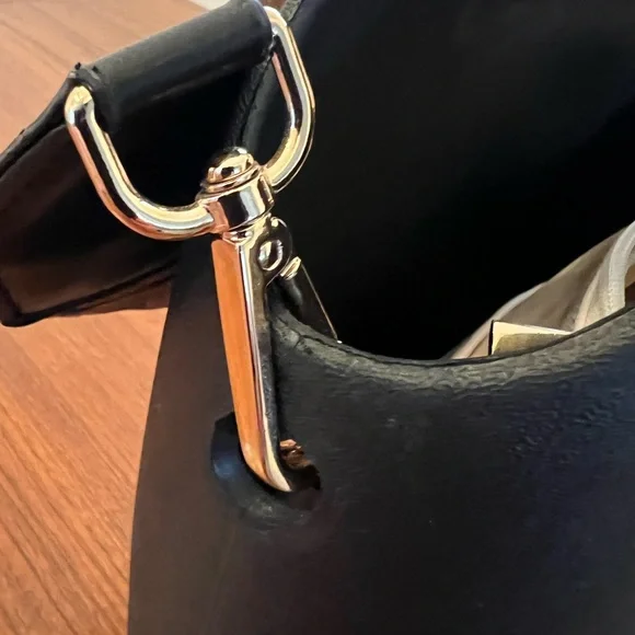 nim Design Black Bucket Bag with Geometric Strap & Removable Pouch - Picture 6 of 16